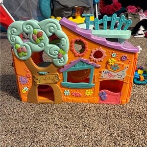 LPS Orange Clubhouse from 2007